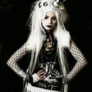 Meet your Posher, Sabrina